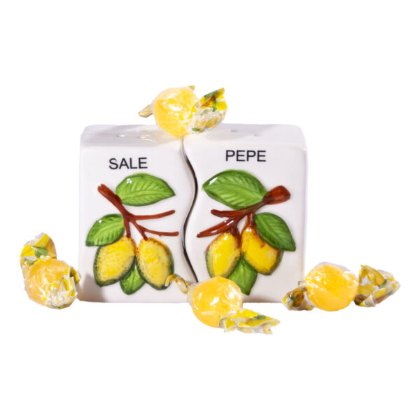 Set sale e pepe in ceramica bianca + Canovaccio + Caramelle frizzanti al limone 30 g - Image 2